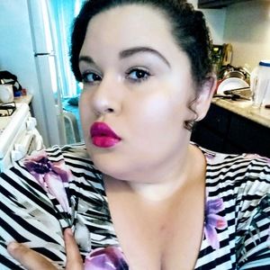 Meet your Posher, Destinee